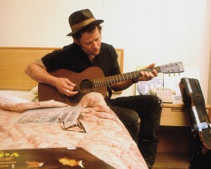 Tom_Waits--Guitar_On_The_Bed