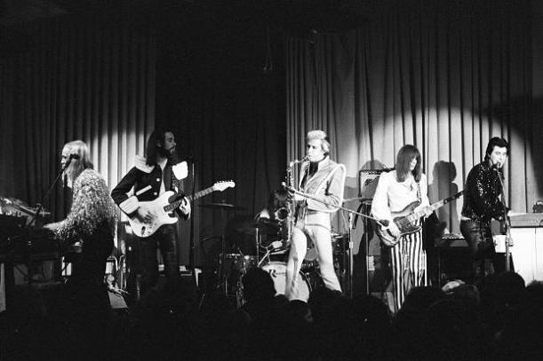 113860127-live1_340525c